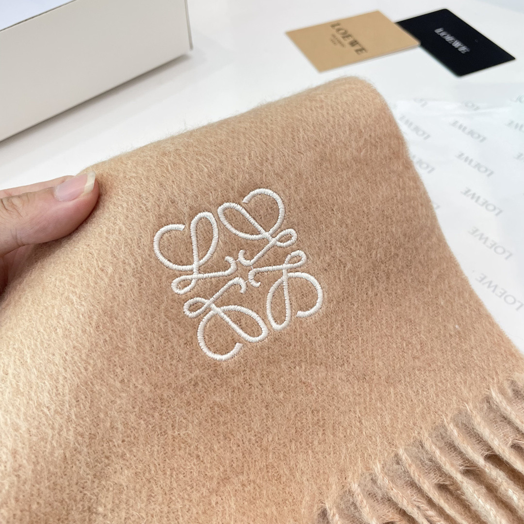 L0ew* scarf 38x180cm 100% cashmere