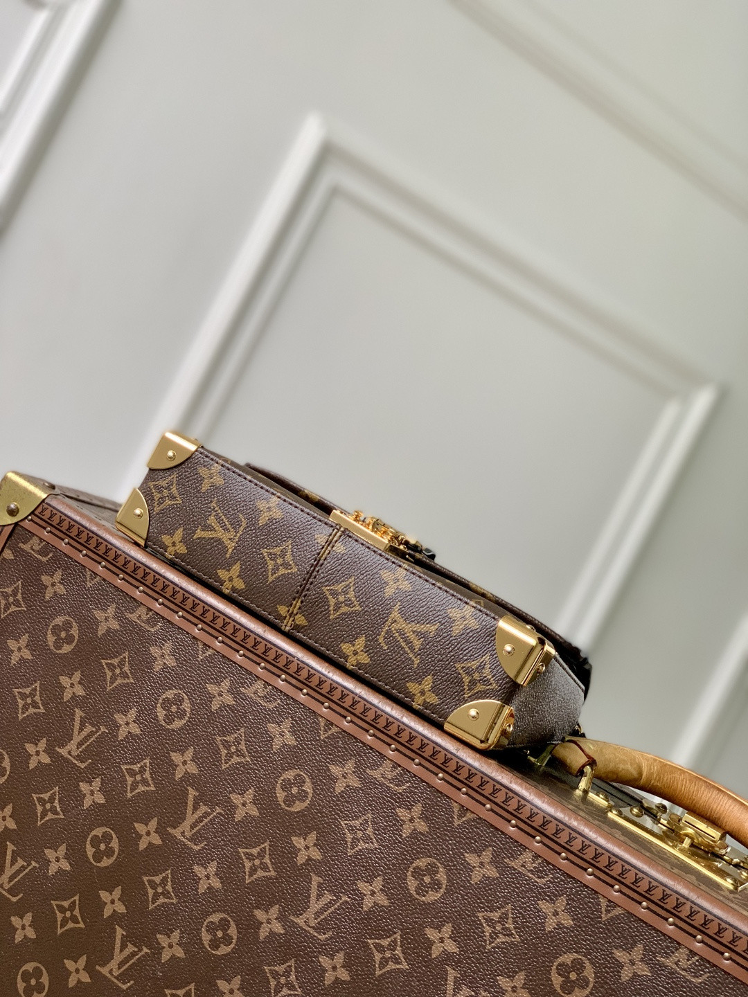 LV TRUNKIE EAST WEST BAG M27266 15x6x25cm
