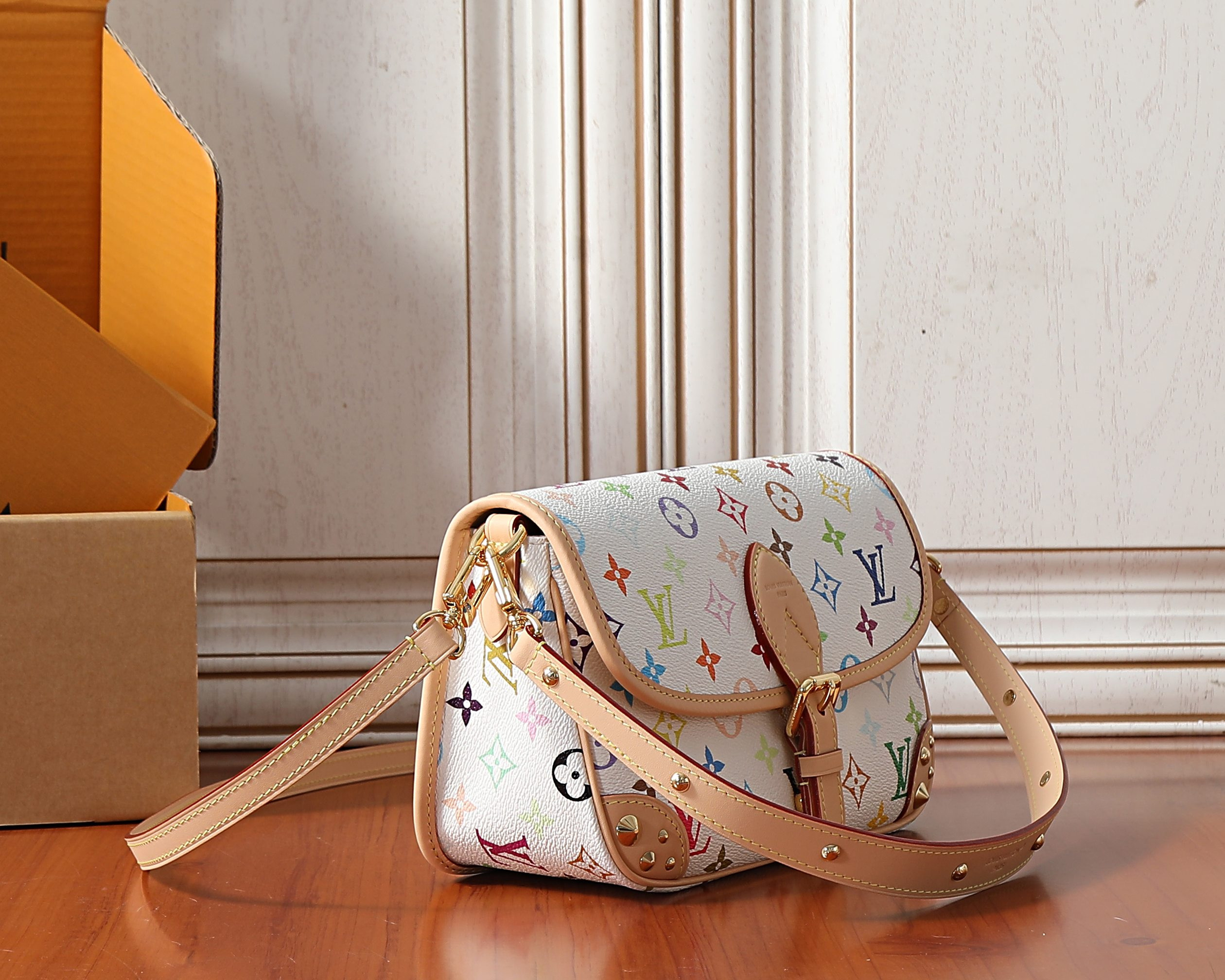 LV x TM Diane PM M27866 24x15x9cm
